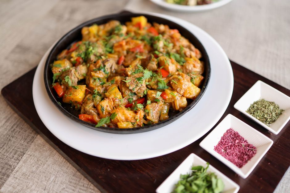 The Quiet Value of Portions Without Counting Calories, Without Overthinking It